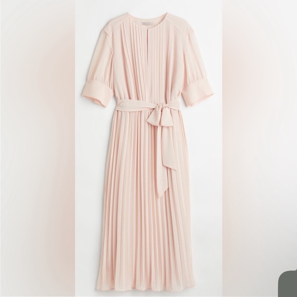 H&M Dresses & Skirts - New Pink Midi Pleated Dress H&M